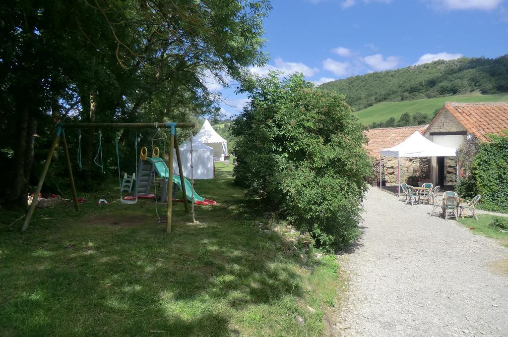 Domaine D'Alcapies Bed & Breakfast Saint-Jean-d'Alcapies Exterior photo