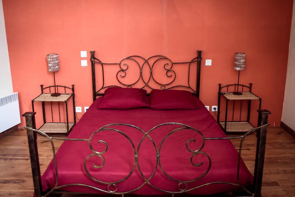 Domaine D'Alcapies Bed & Breakfast Saint-Jean-d'Alcapies Exterior photo